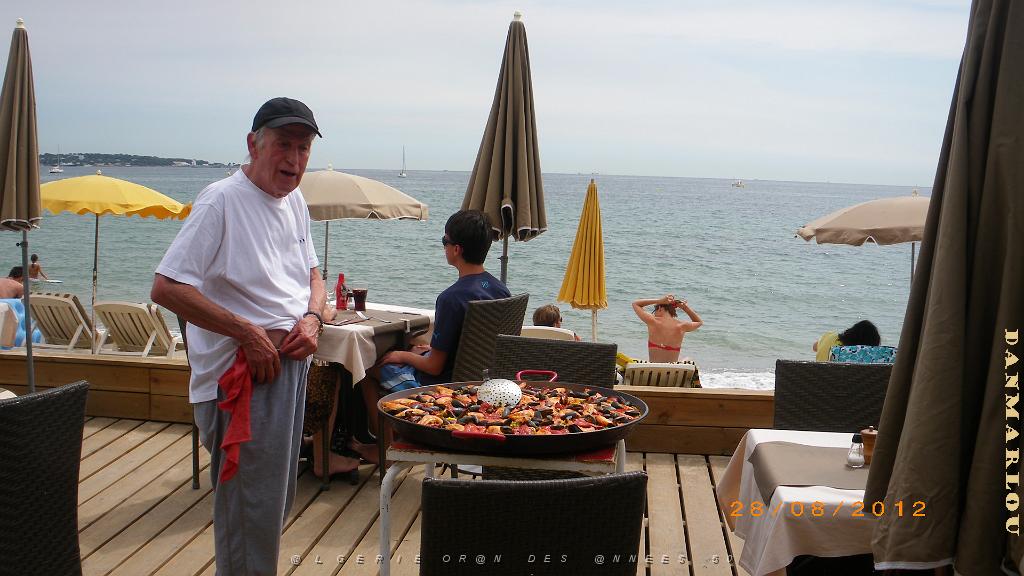 plage juan les pins.JPG